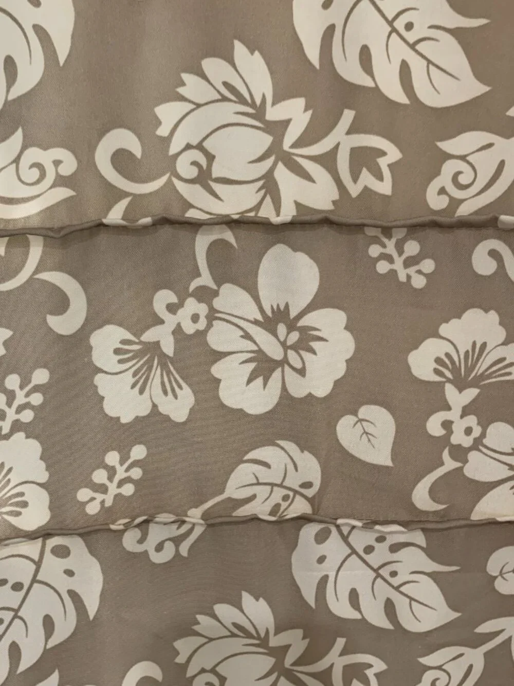 Hanging Shoe Organizer 10 Shelf Closet Storage Cubby Tan Tropical Floral 5x5x50